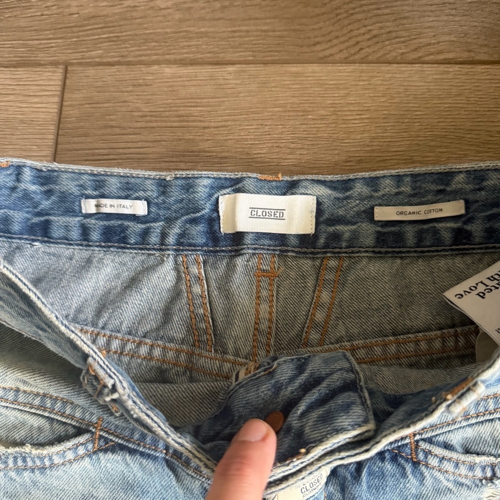 CLOSED Light Blue Distressed Women's Straight Leg Jeans Size 25 - Picture 3 of 8